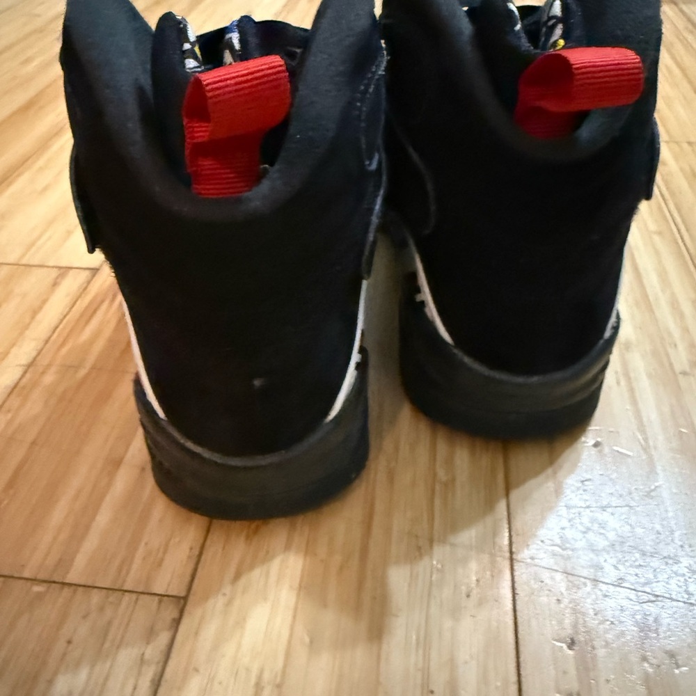 Jordan 8 - Picture 4 of 4